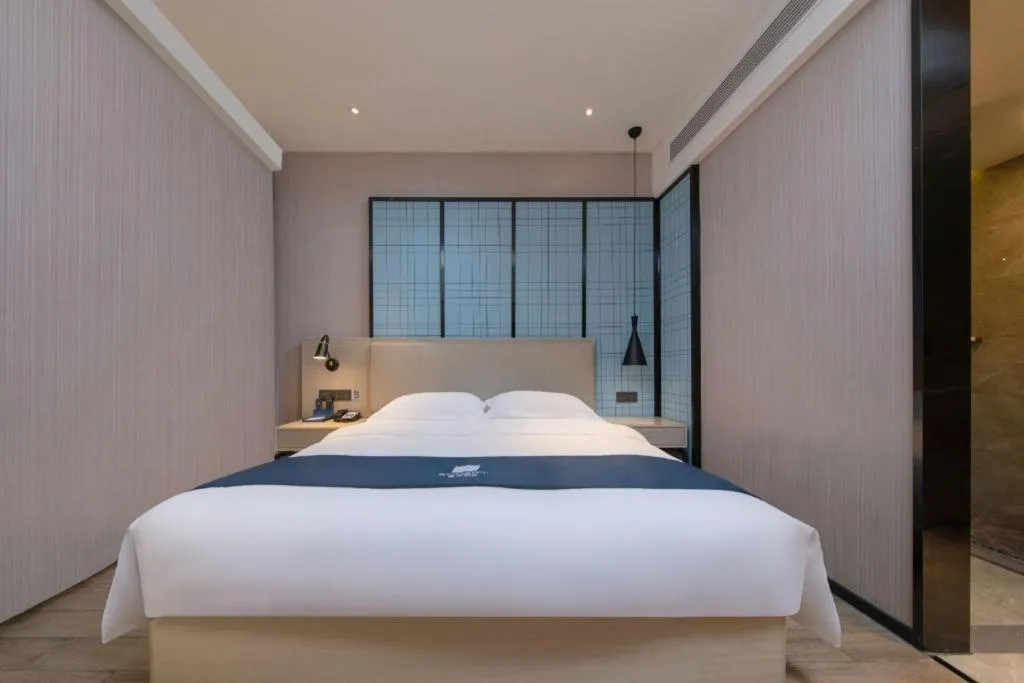 Bed in Echarm Hotel Nanchang Bayi Square Metro Station Wushang MALL