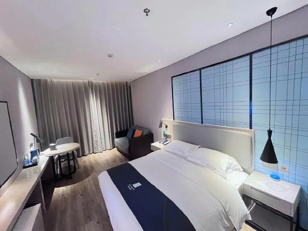 Bed in Echarm Hotel Nanchang Bayi Square Metro Station Wushang MALL