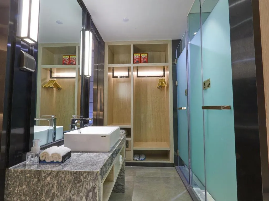 Echarm Hotel Nanchang Bayi Square Metro Station Wushang MALL