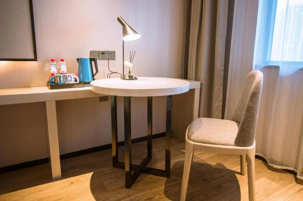 Echarm Hotel Nanchang Bayi Square Metro Station Wushang MALL