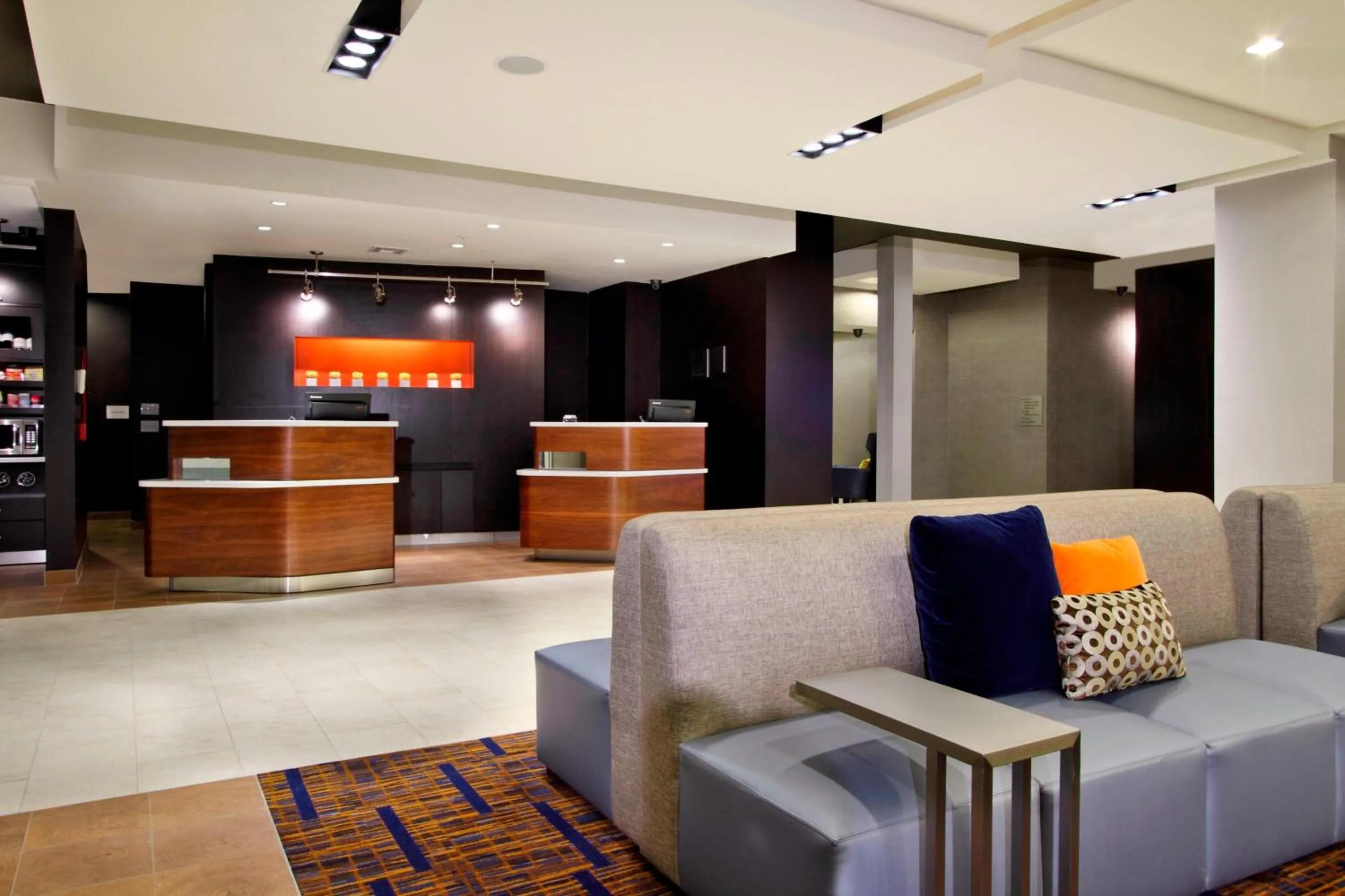 Lobby or reception in Courtyard by Marriott Victoria