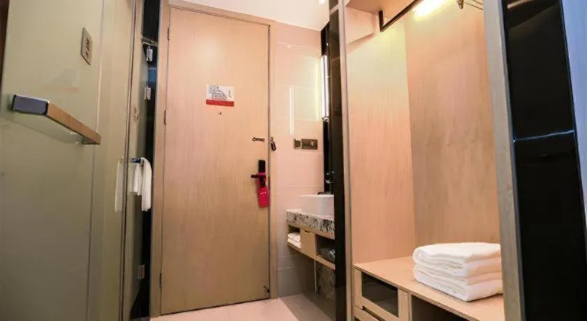 Bed in Echarm Hotel Hefei South Railway Station Qiupuhe Road Metro Station