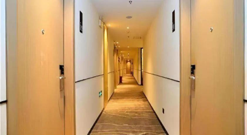 City Comfort Inn Kunming Flower City Midea Shuncheng Mansion