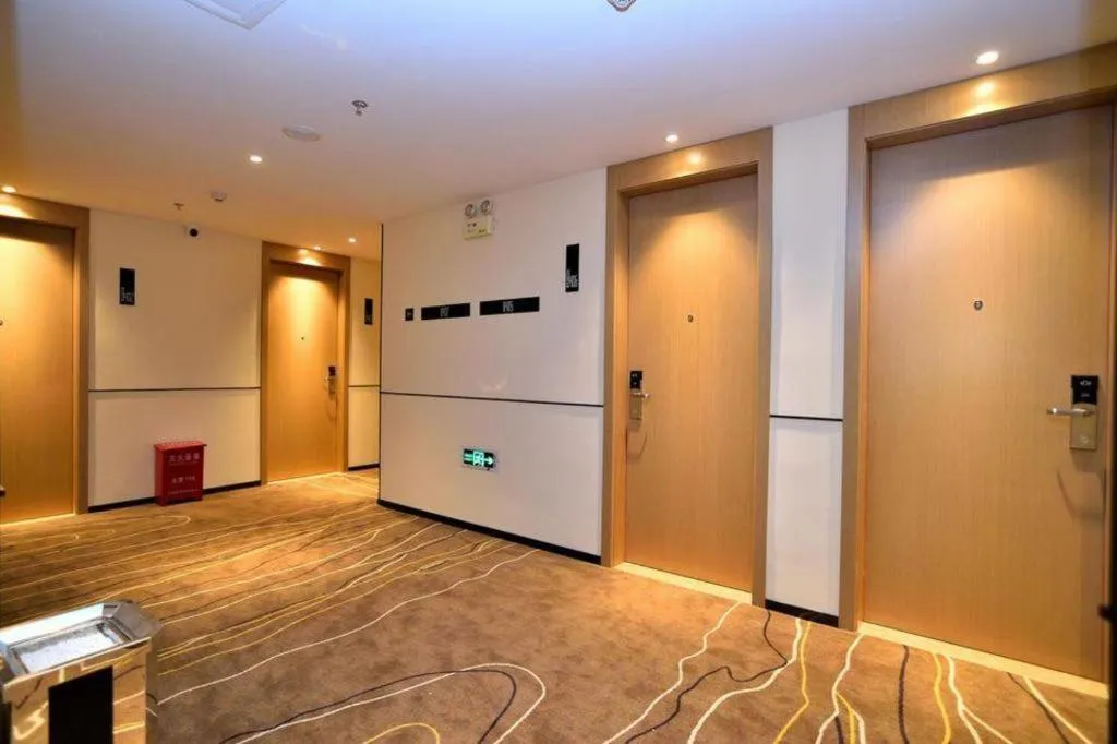 City Comfort Inn Kunming Flower City Midea Shuncheng Mansion