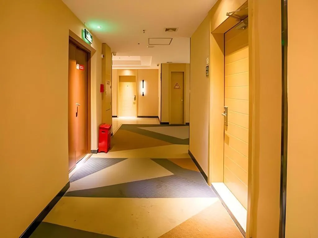 City Comfort Inn Yangjiang Yangxi Renmin Road Triumph Plaza