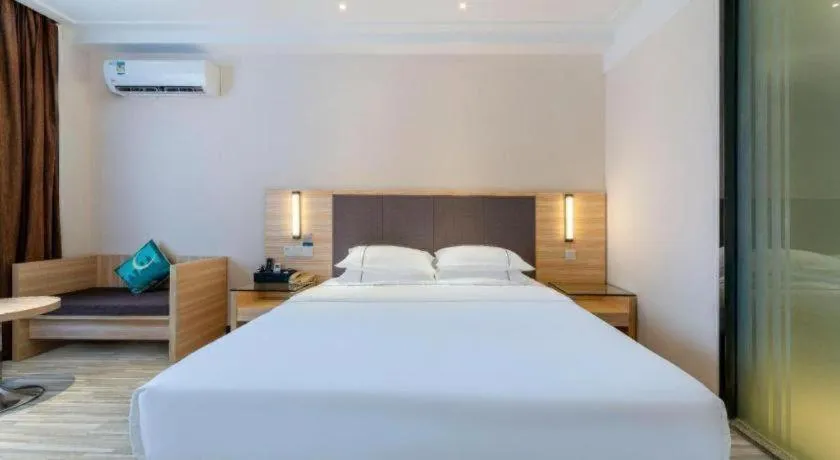 Bed in City Comfort Inn Yangjiang Yangxi Renmin Road Triumph Plaza