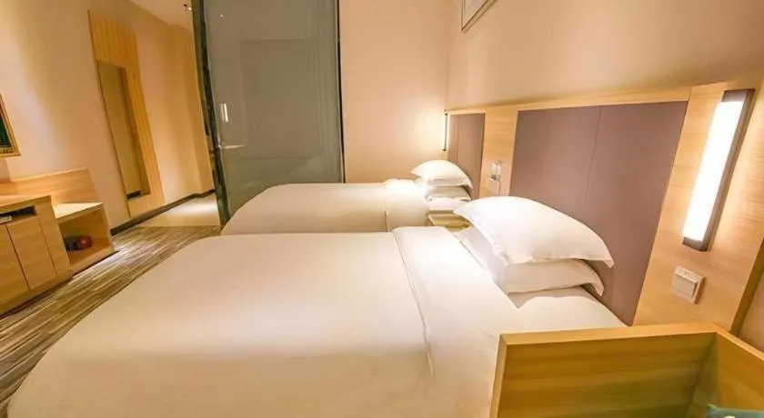 Bed in City Comfort Inn Yangjiang Yangxi Renmin Road Triumph Plaza