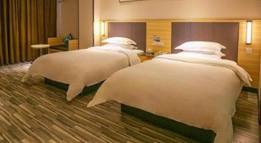 Bed in City Comfort Inn Yangjiang Yangxi Renmin Road Triumph Plaza