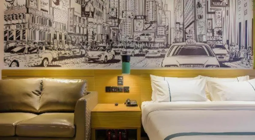 Bed in City Comfort Inn Shiyan High-speed Railway Wanda Plaza