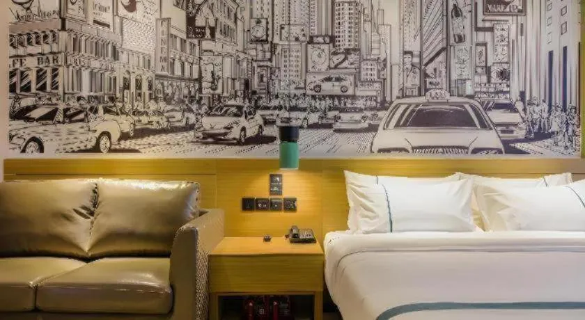 Bed in City Comfort Inn Shiyan High-speed Railway Wanda Plaza