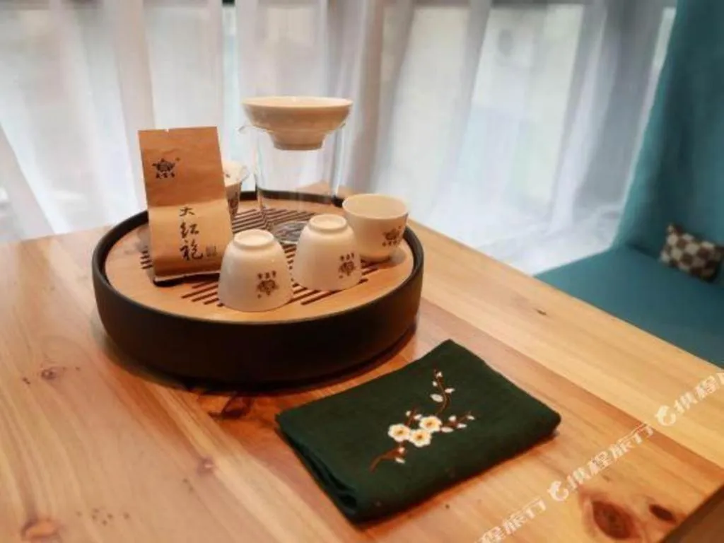 Immersing Hotels & Resort Yunzhu Meiyuan Wuyishan Impression Dahongpao