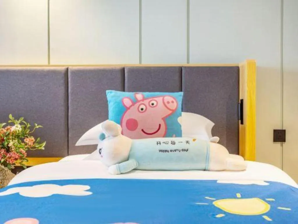 Bed in Immersing Hotels & Resort Yunzhu Meiyuan Wuyishan Impression Dahongpao