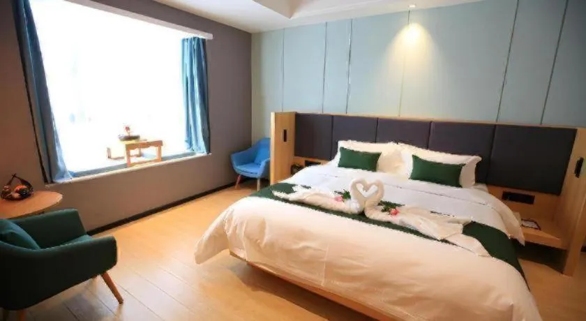 Bed in Immersing Hotels & Resort Yunzhu Meiyuan Wuyishan Impression Dahongpao