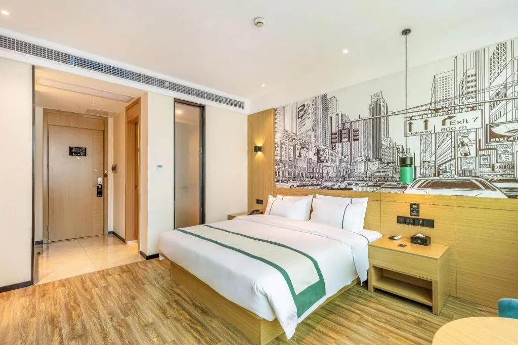 Bed in City Comfort Inn Quanzhou Wanda