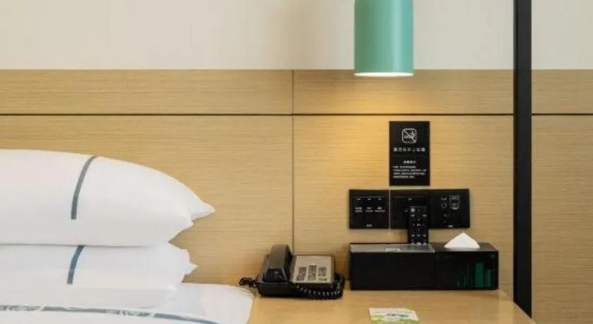 Bed in City Comfort Inn Quanzhou Wanda