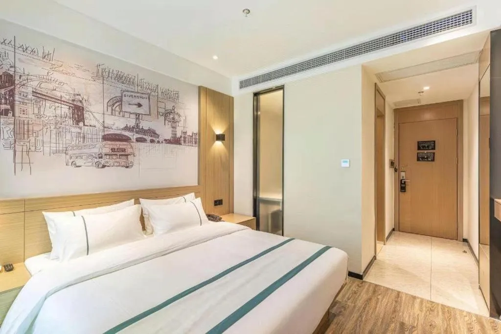 Bed in City Comfort Inn Quanzhou Wanda
