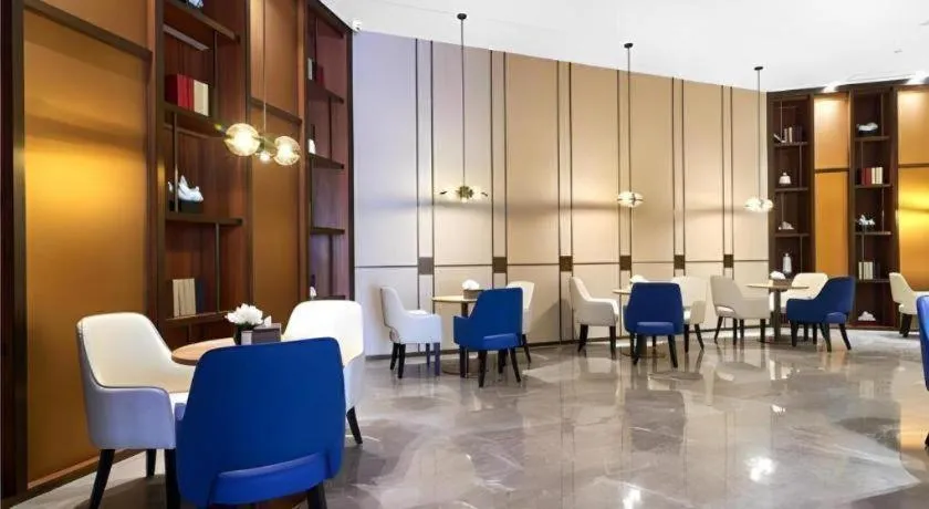 E-Cheng Hotel Yangjiang Baili Plaza