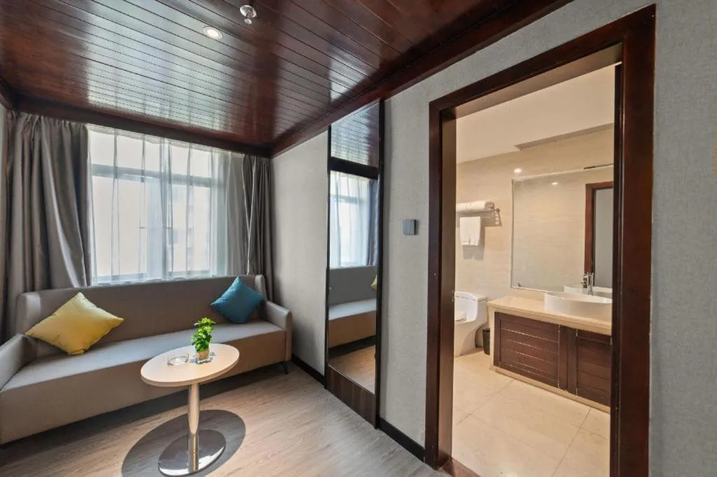 Bed in Borrman Hotel Zhongshan Henglan Xiyong