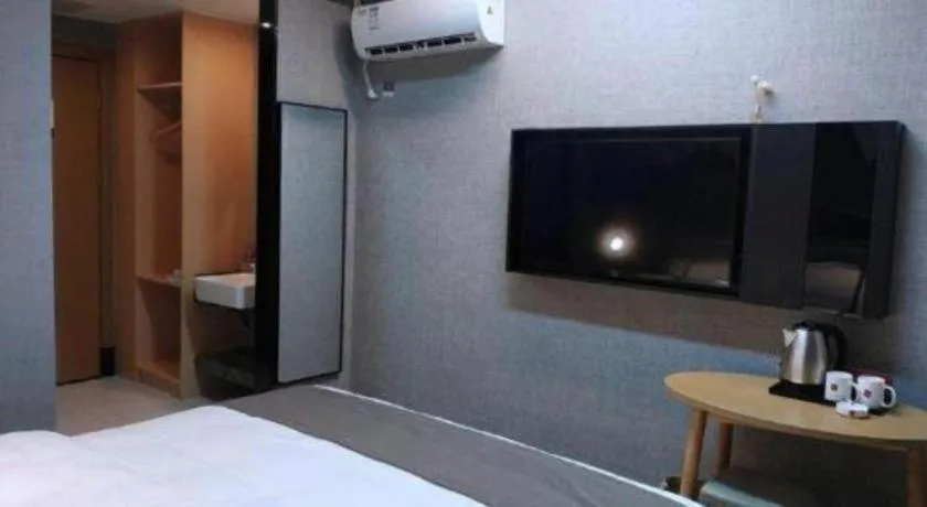 Bed in Thank Inn Hotel Jiangsu Suzhou Industrial Park Xinpu Road