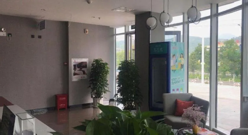 Thank Inn Hotel Hebei Chengde Fengning Coach Terminal