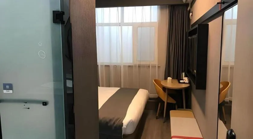 Bed in Thank Inn Hotel Hebei Chengde Fengning Coach Terminal