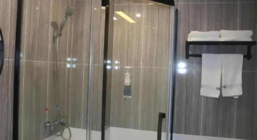 Thank Inn Hotel Anqing Guangcai Big Market Passenger Center