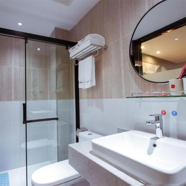 Thank Inn Hotel Guangxi Hechi Yizhou Sankeshu