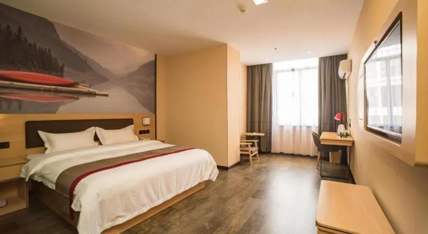 Bed in Thank Inn Plus Hotel Guangdong Yunfu Luoding City Municipal