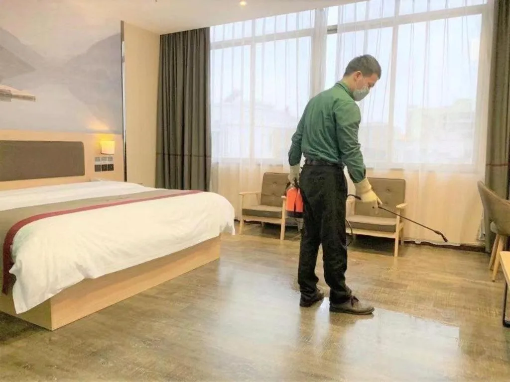 Bed in Thank Inn Plus Hotel Guangdong Yunfu Luoding City Municipal