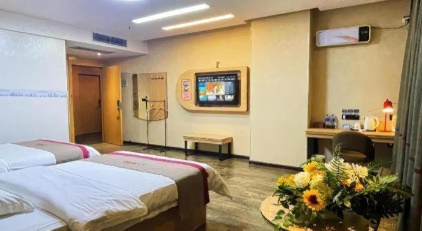 Bed in Thank Inn Plus Hotel Guangdong Yunfu Luoding City Municipal