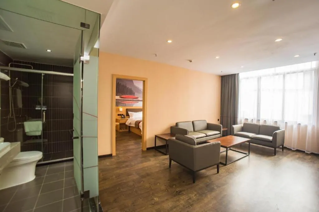 Thank Inn Plus Hotel Guangdong Yunfu Luoding City Municipal