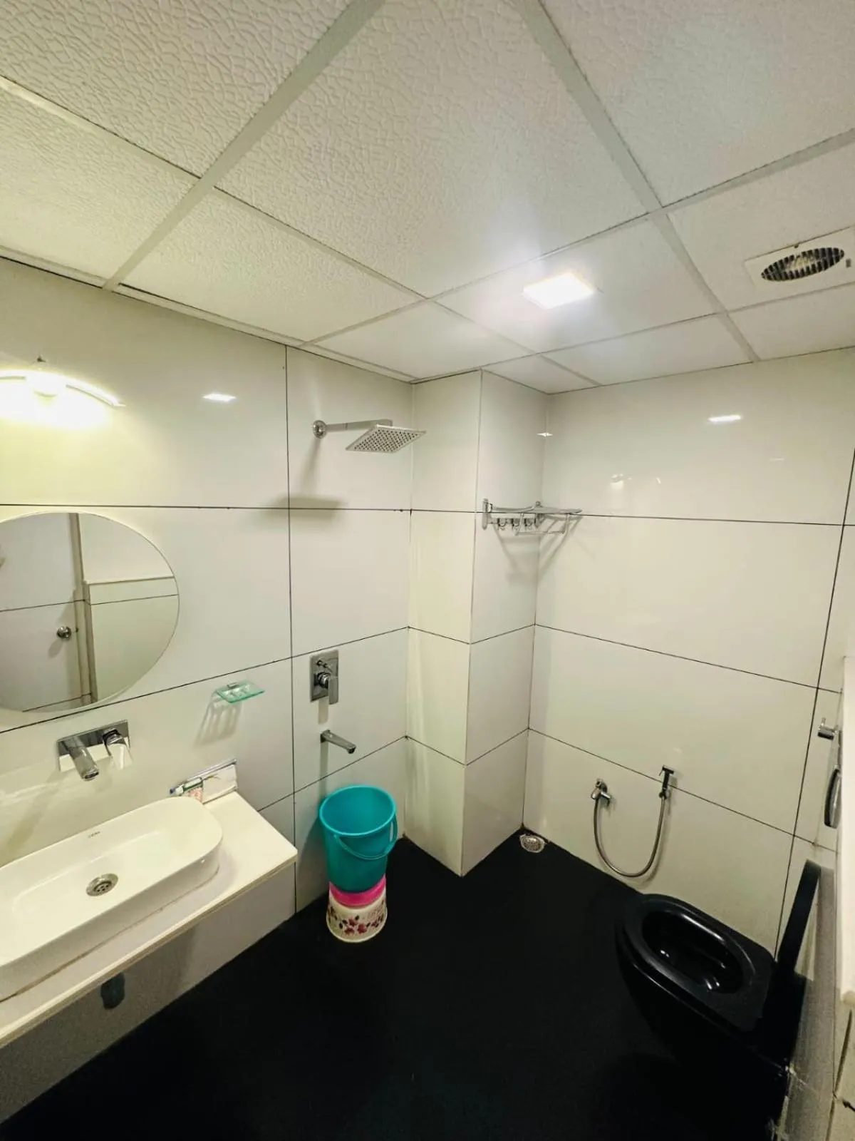 Bathroom in HOTEL DEVA INN