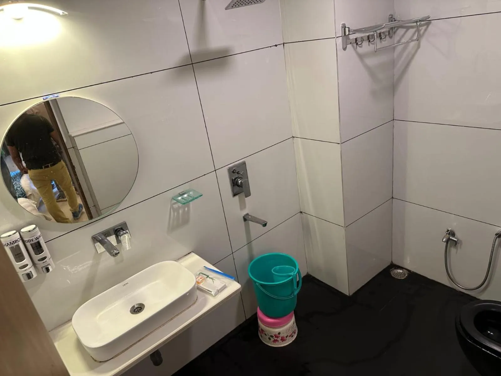 Bathroom in HOTEL DEVA INN