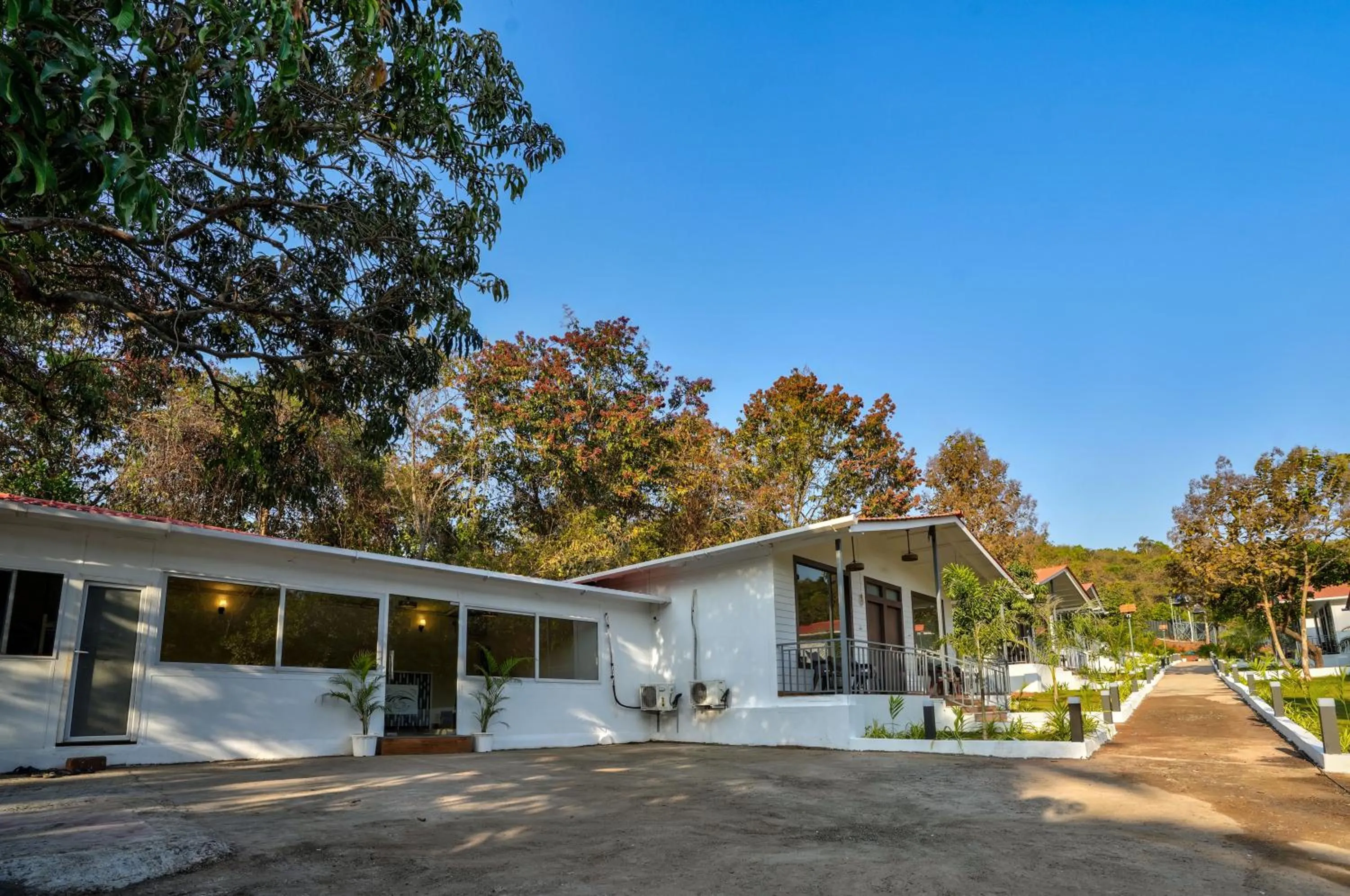 Property building in Amore Serenity Resort