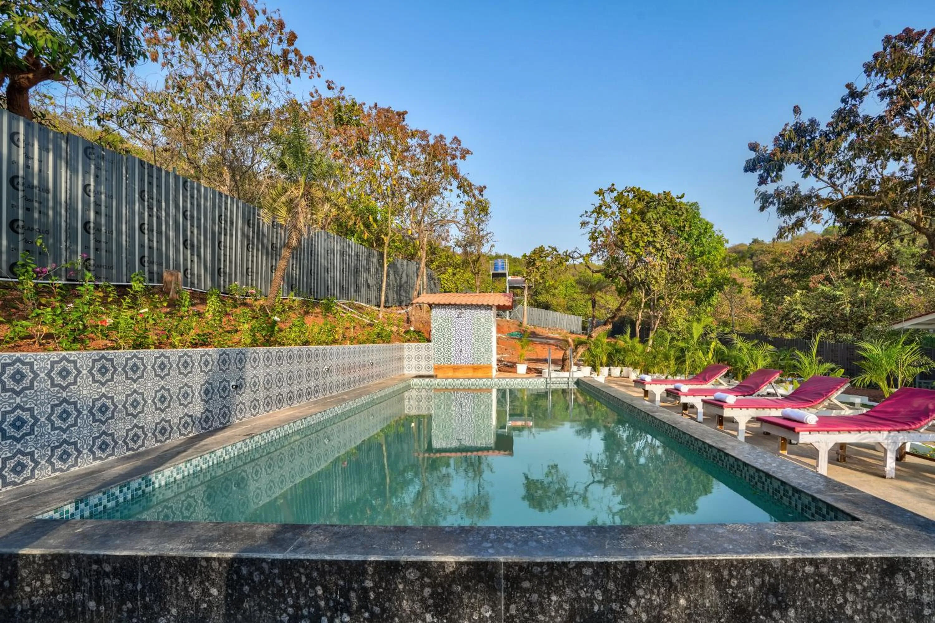 Swimming pool in Amore Serenity Resort