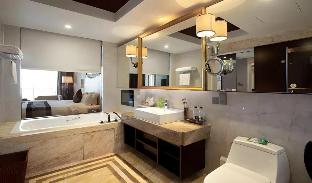 Bairun Zhenjiang International Hotel