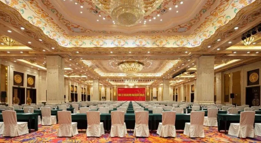 Bairun Zhenjiang International Hotel