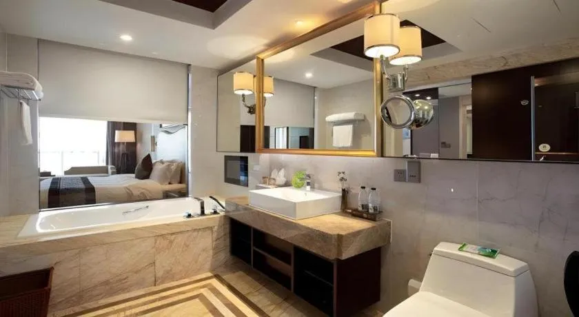 Bairun Zhenjiang International Hotel