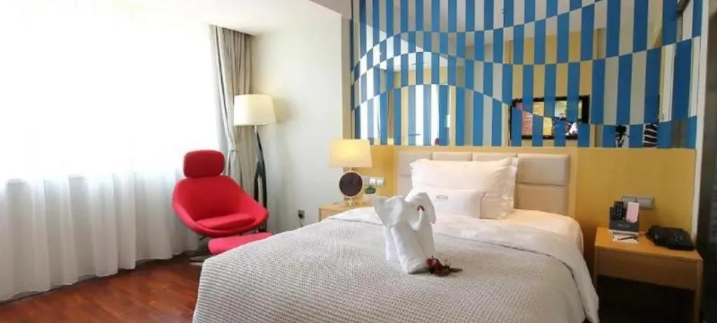 Bed in Xingtai Yuehai Hotel