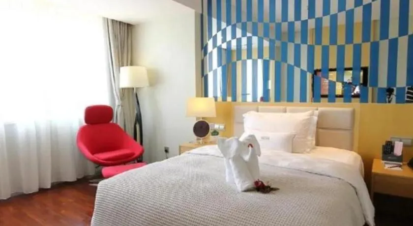 Bed in Xingtai Yuehai Hotel