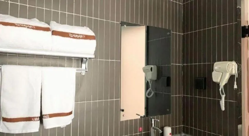 Thank Inn Hotel Shandong Heze Mudan District Bayi Road Pedestrian Street