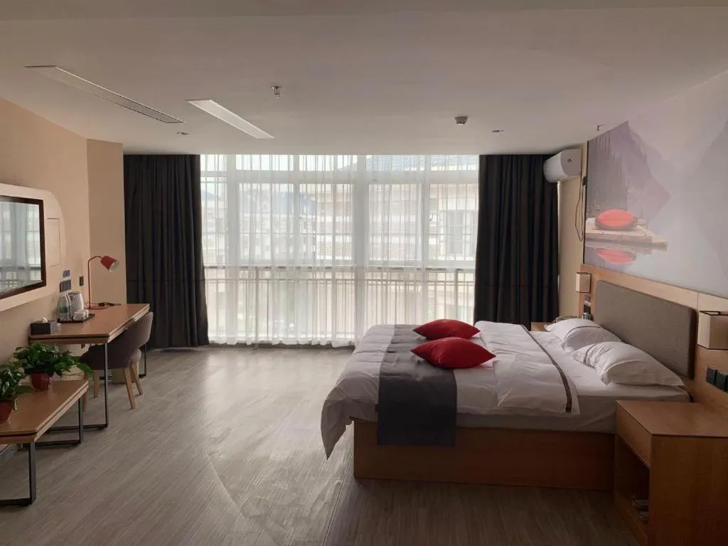 Bed in Thank Inn Hotel Shandong Heze Mudan District Bayi Road Pedestrian Street