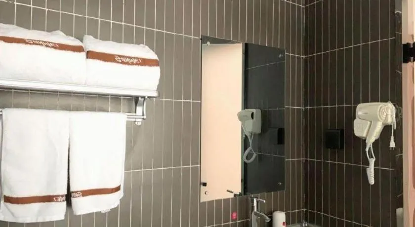 Thank Inn Hotel Shandong Heze Mudan District Bayi Road Pedestrian Street