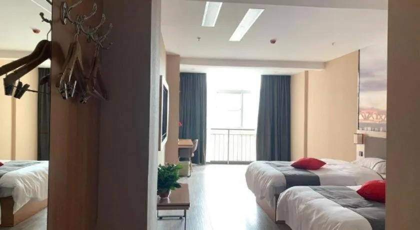 Bed in Thank Inn Hotel Shandong Heze Mudan District Bayi Road Pedestrian Street