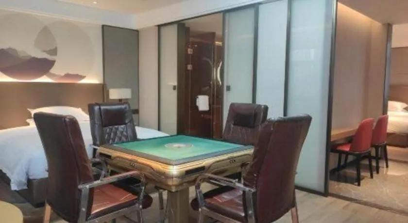 Echeng Hotel Nanning Huqiu Metro Station