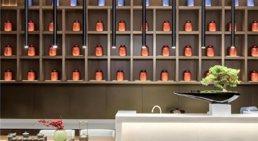 Echeng Hotel Nanning Huqiu Metro Station