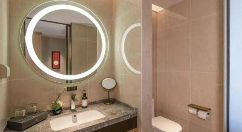 Echeng Hotel Nanning Huqiu Metro Station