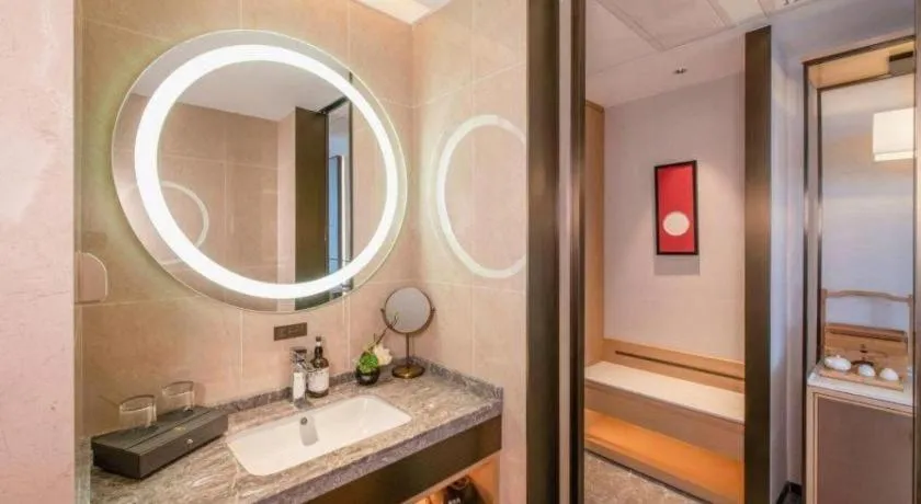 Echeng Hotel Nanning Huqiu Metro Station