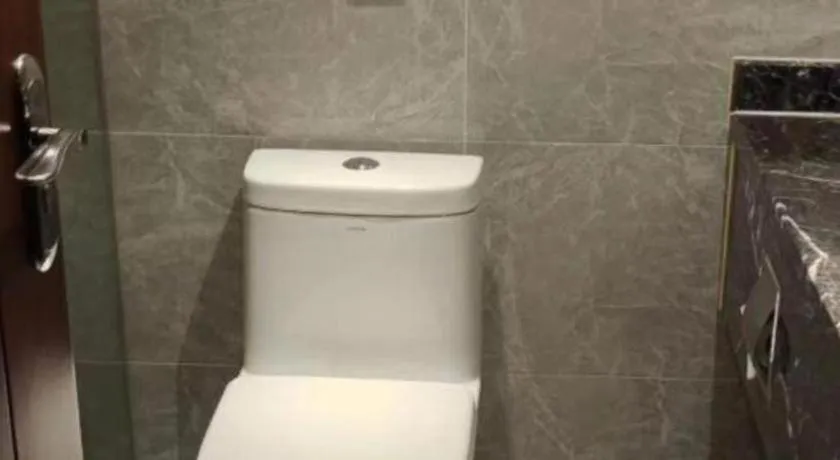 Echeng Hotel Nanning Huqiu Metro Station