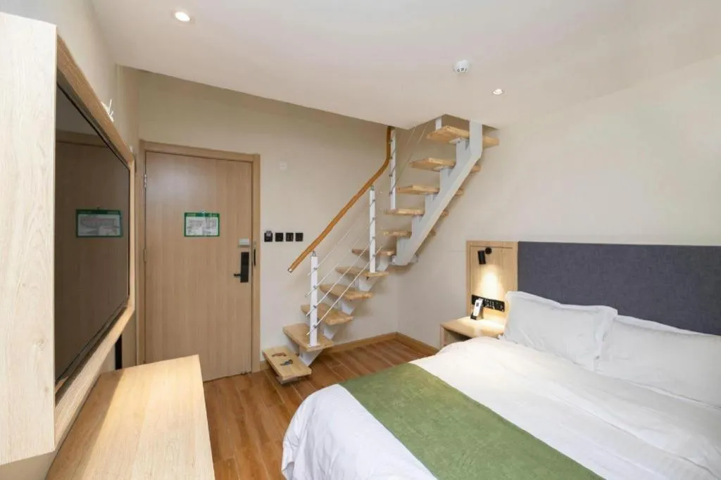 Bed in Green Tree Inn Express Beijing Xicheng District Dazhalan